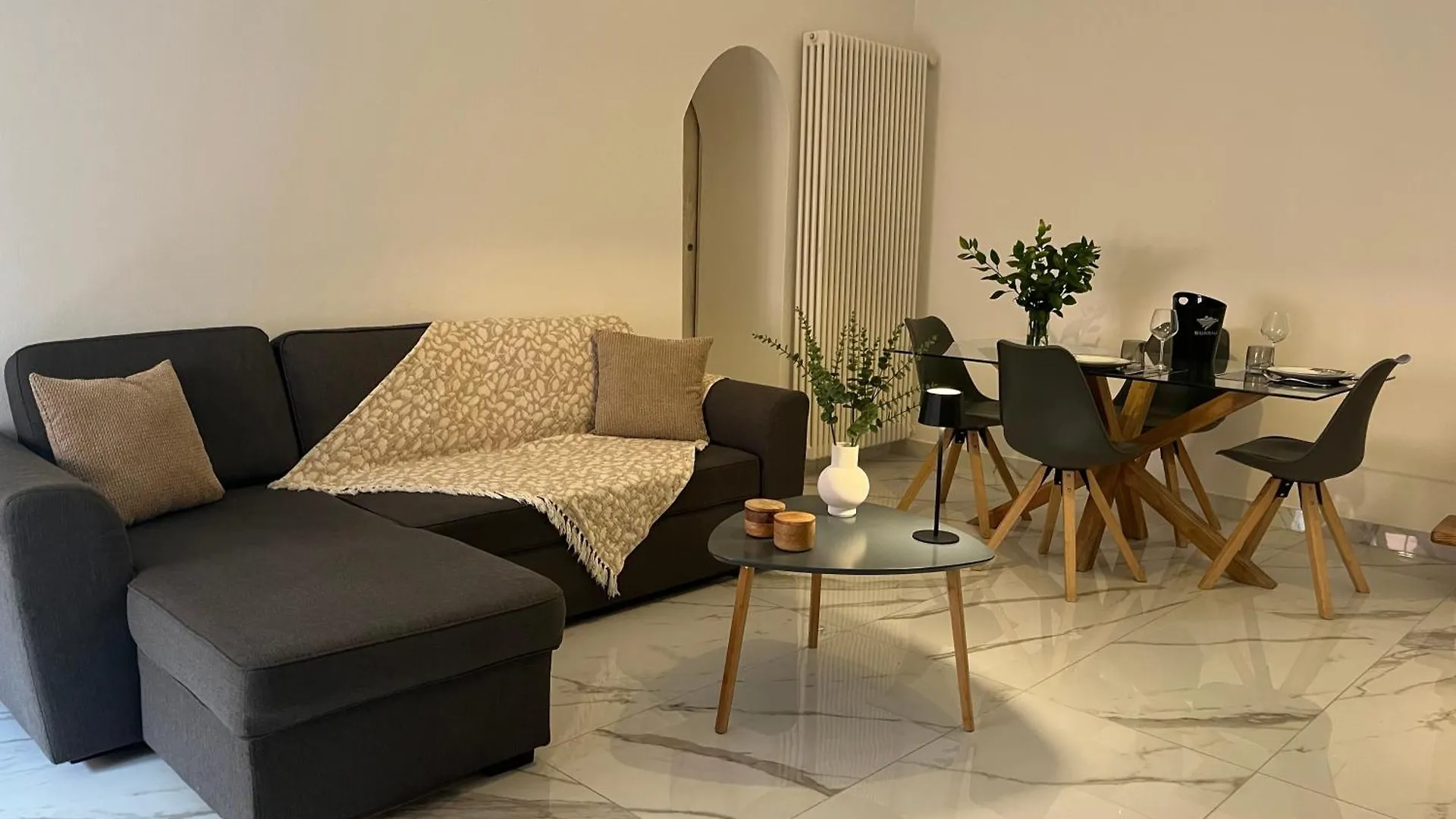 Magnolia Apartment Sassari Italy